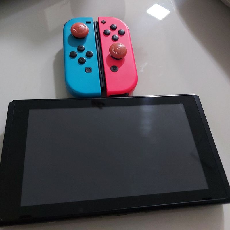 Nintendo Switch desbloqueado com SD card 256GB e Pro Controle original -  Videogames - Residencial Della Penna Extensão, Goiânia 1240795213