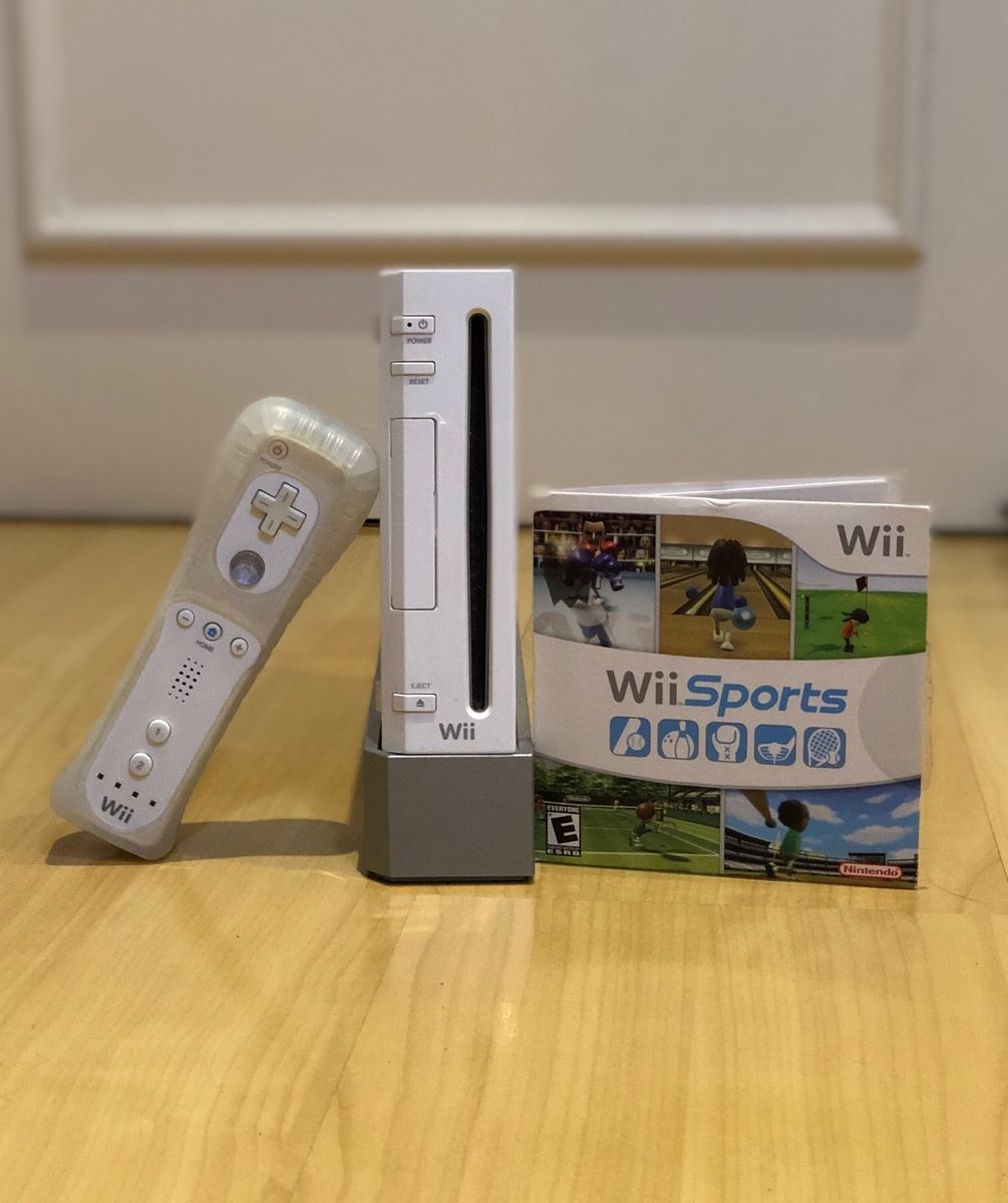 Nintendo Wii + 01 Console + Jogo Wii Sports Console de Videogame