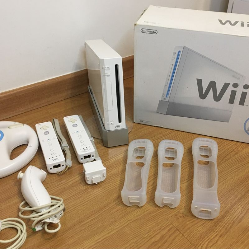 Nintendo Wii completo com 37 jogos do Wii + 5000 mil jogos de emuladores