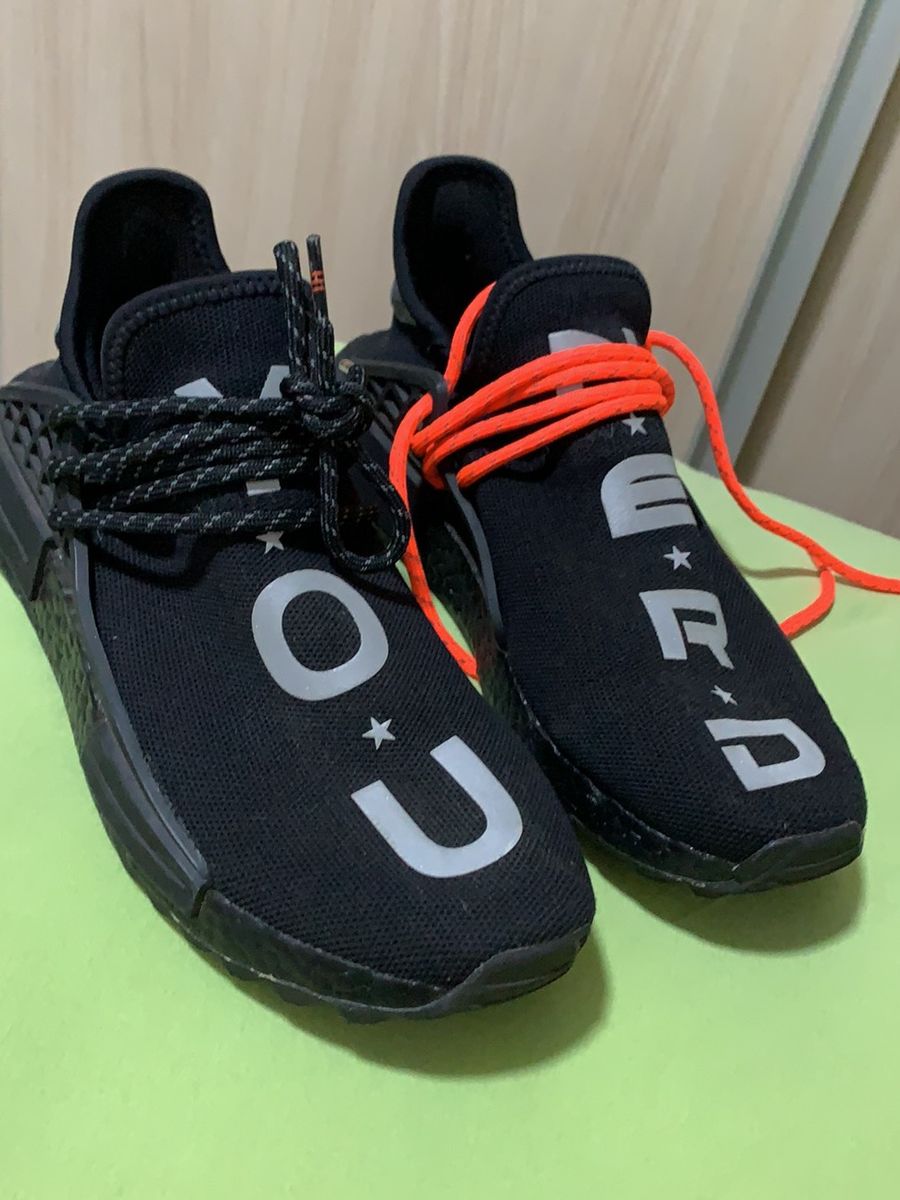 tenis adidas human