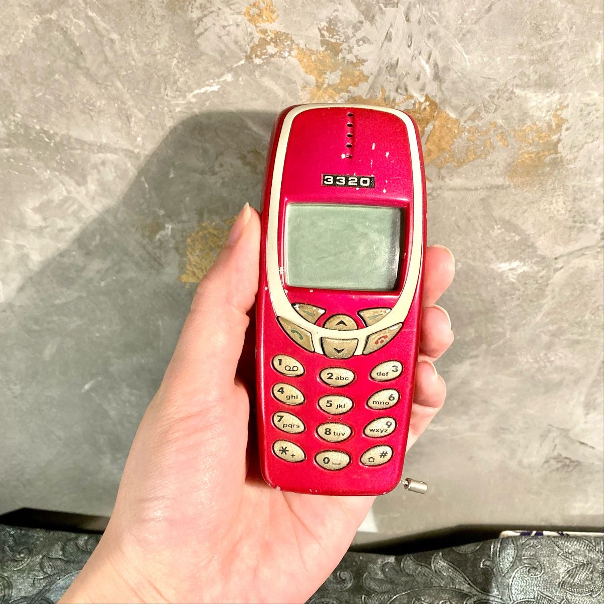 Nokia 3320 com Capinha Rosa Choque Anos 2000 Aesthetic Nostalgia