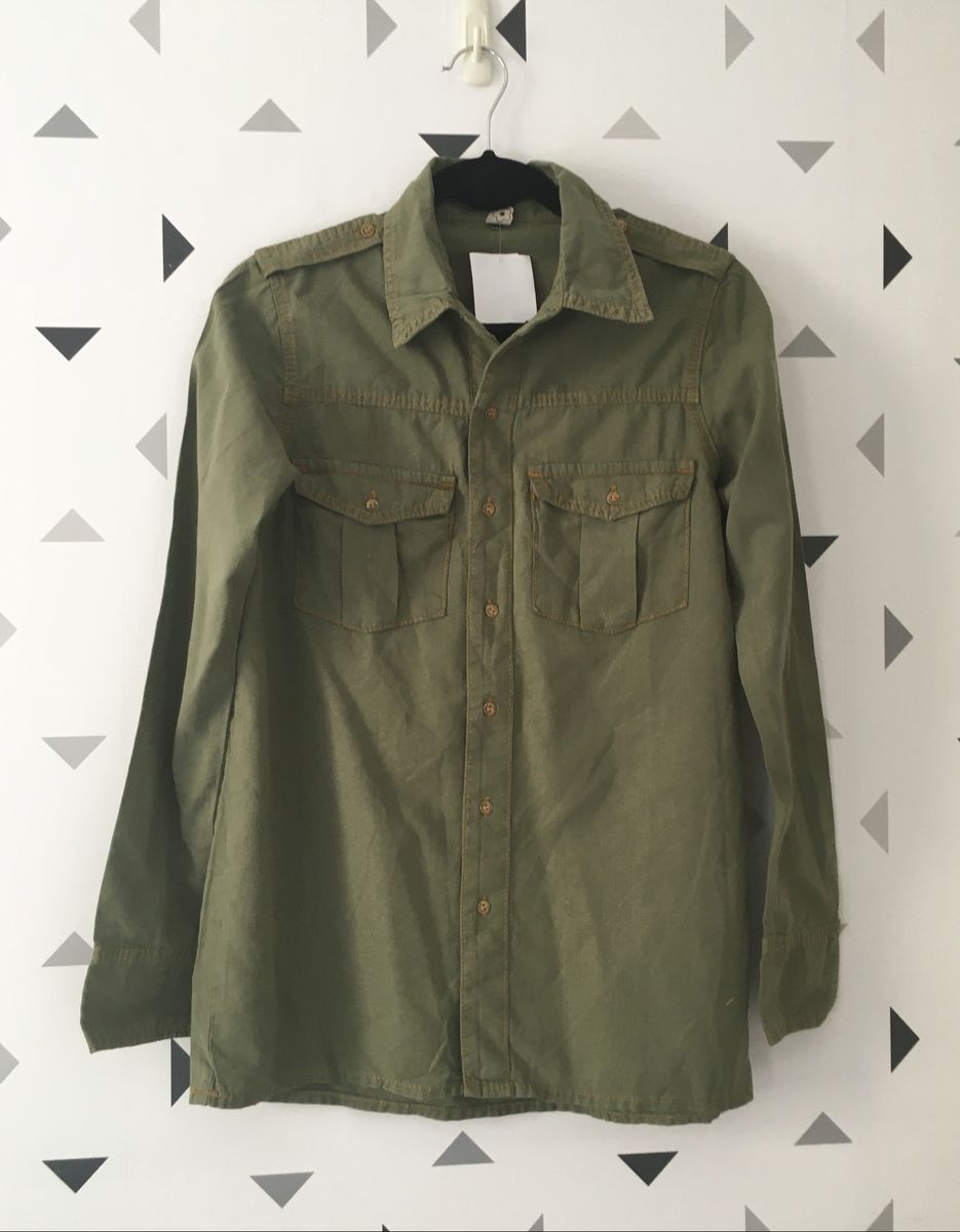 camisa jeans verde militar feminina