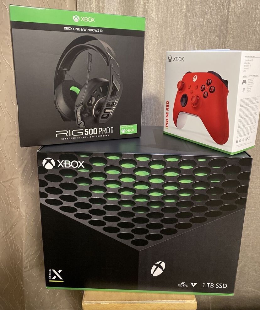 XBox Bundle - System, 1 Controller, 1 Game