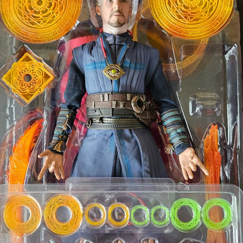 Novo Na Caixa - Doctor Strange: Vingadores Guerra Infinita
