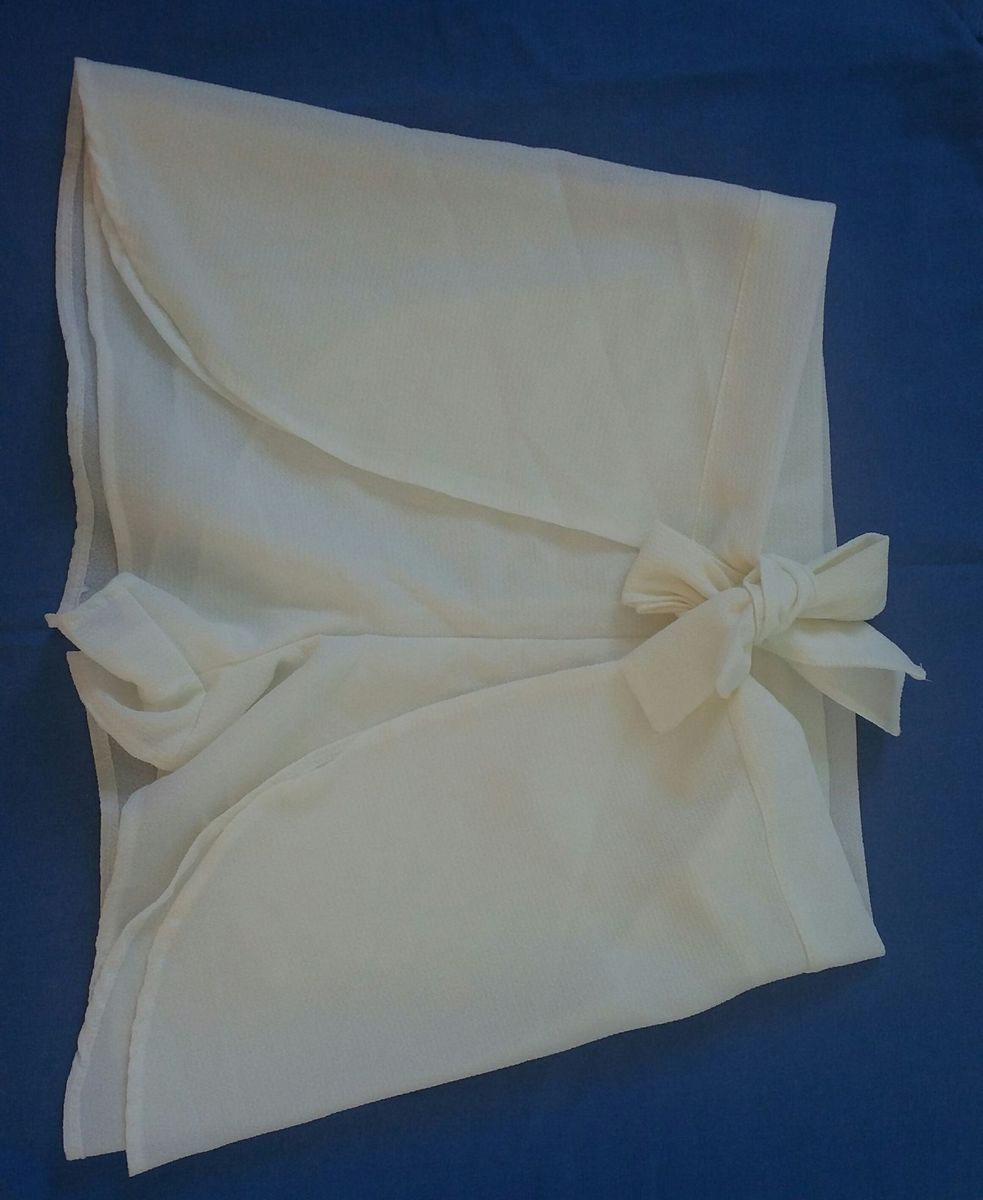 short saia de amarrar