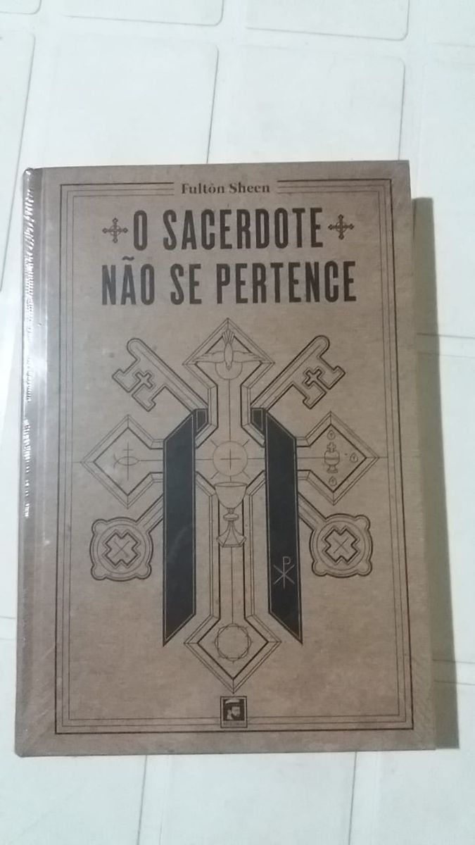 O Sacerdote Não Se Pertence Livro Molokai Nunca Usado 49603027 enjoei