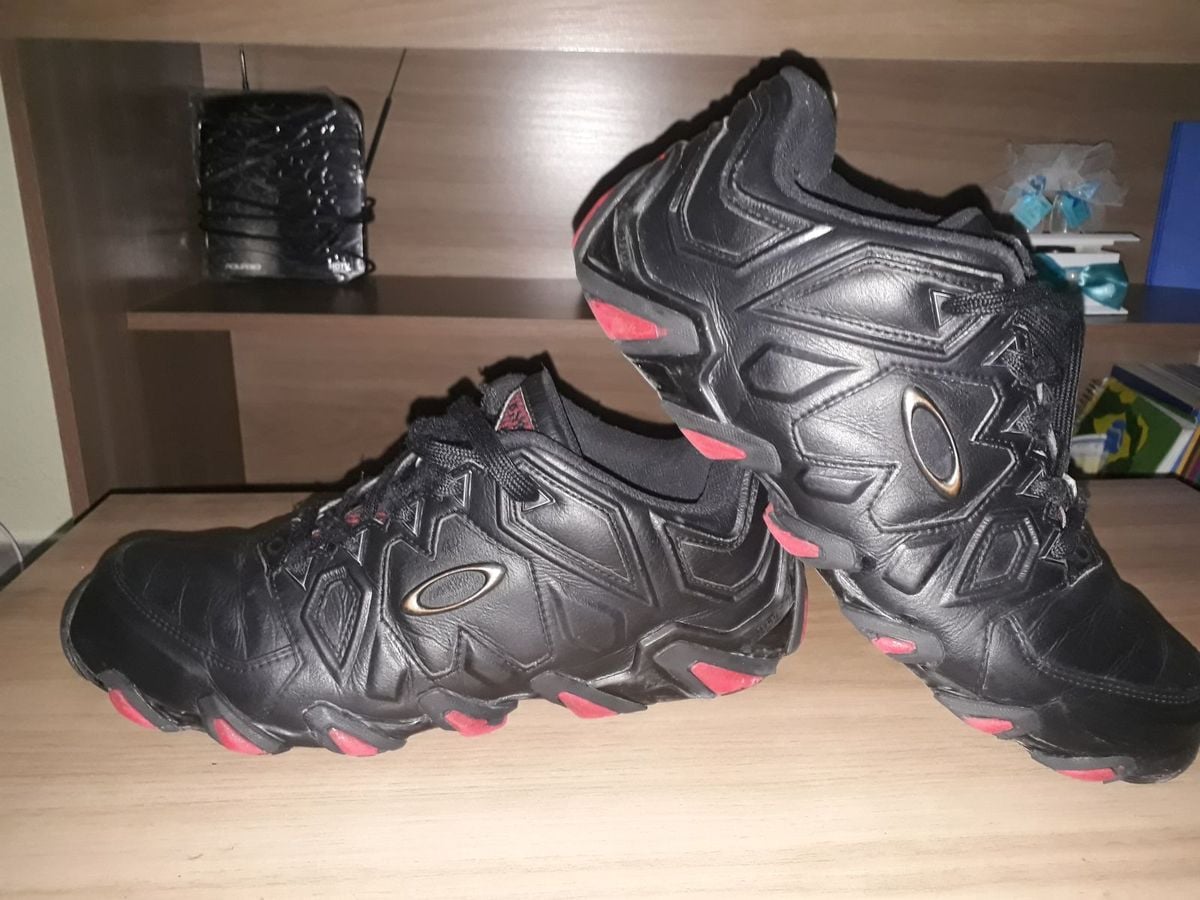 tenis oakley airstrip