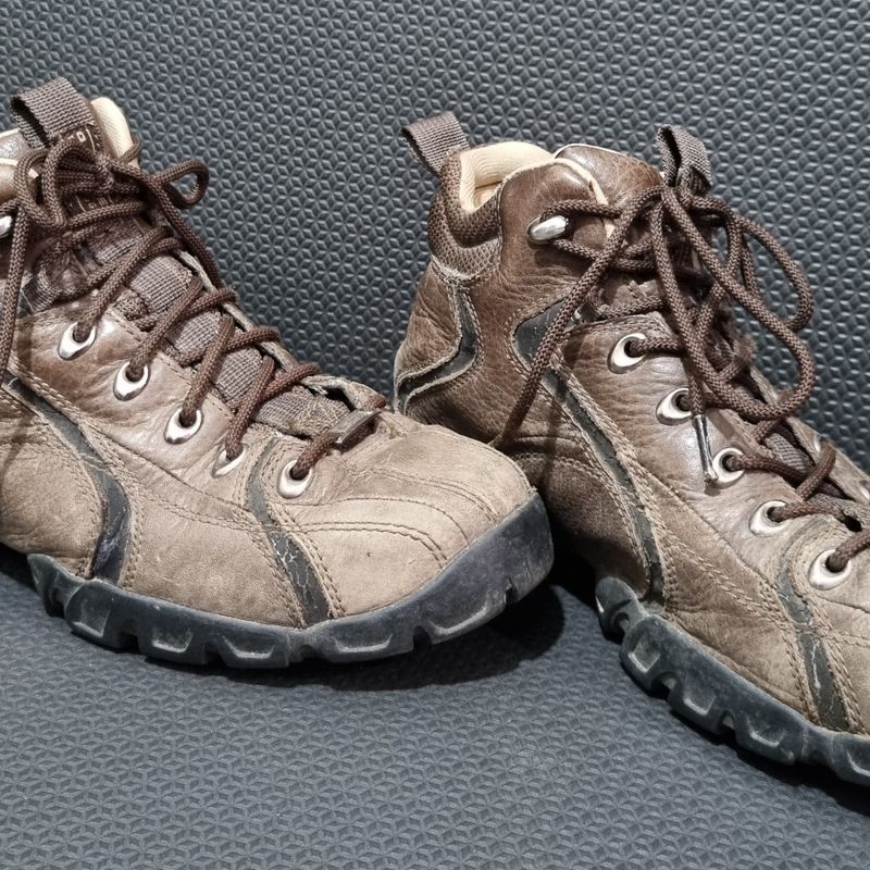 Bota 2024 coturno oakley