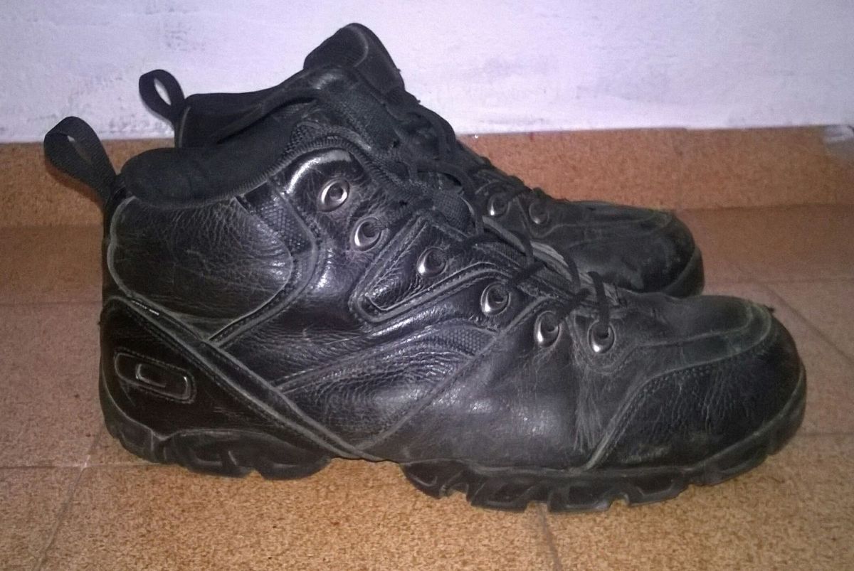 tenis oakley field gear