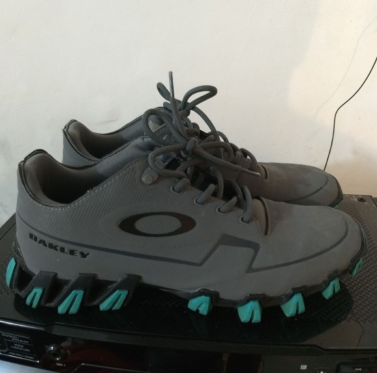 novos tênis da oakley