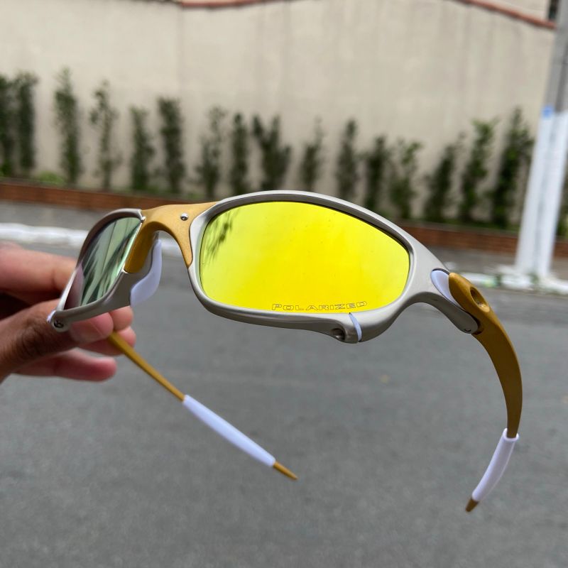Óculos de Sol Juliet 24K Corvette Borracha Branca em Promoção na