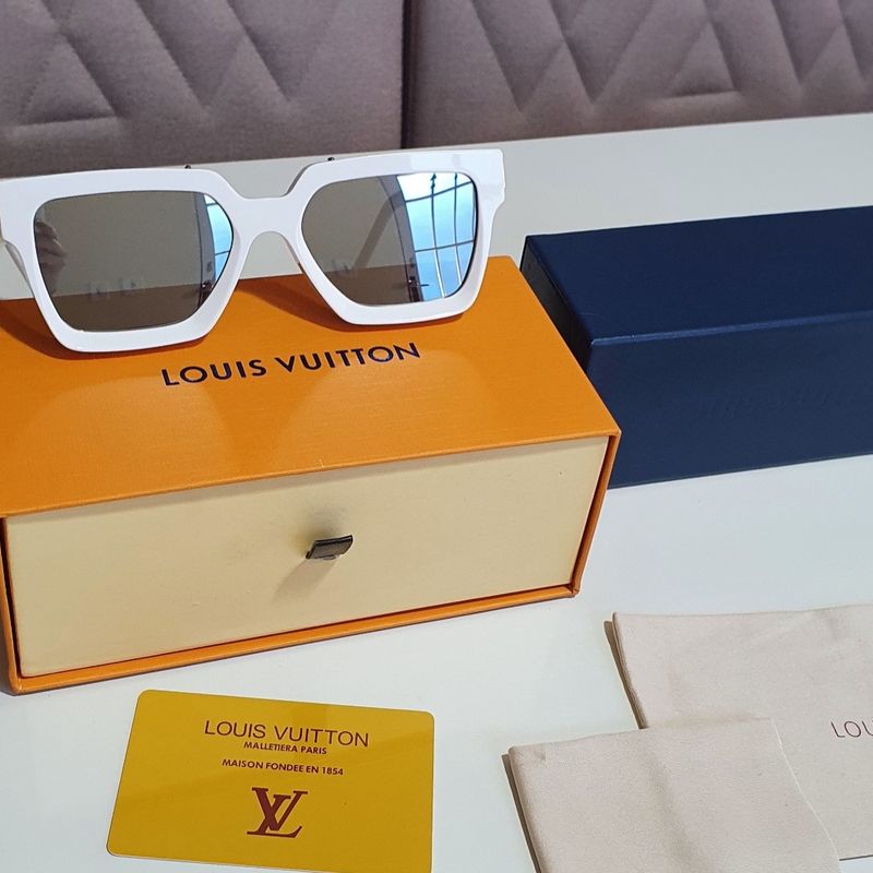 Óculos de Sol Louis Vuitton Millionaire Branco | Óculos Masculino Louis  Vuitton Nunca Usado 50404262 | enjoei