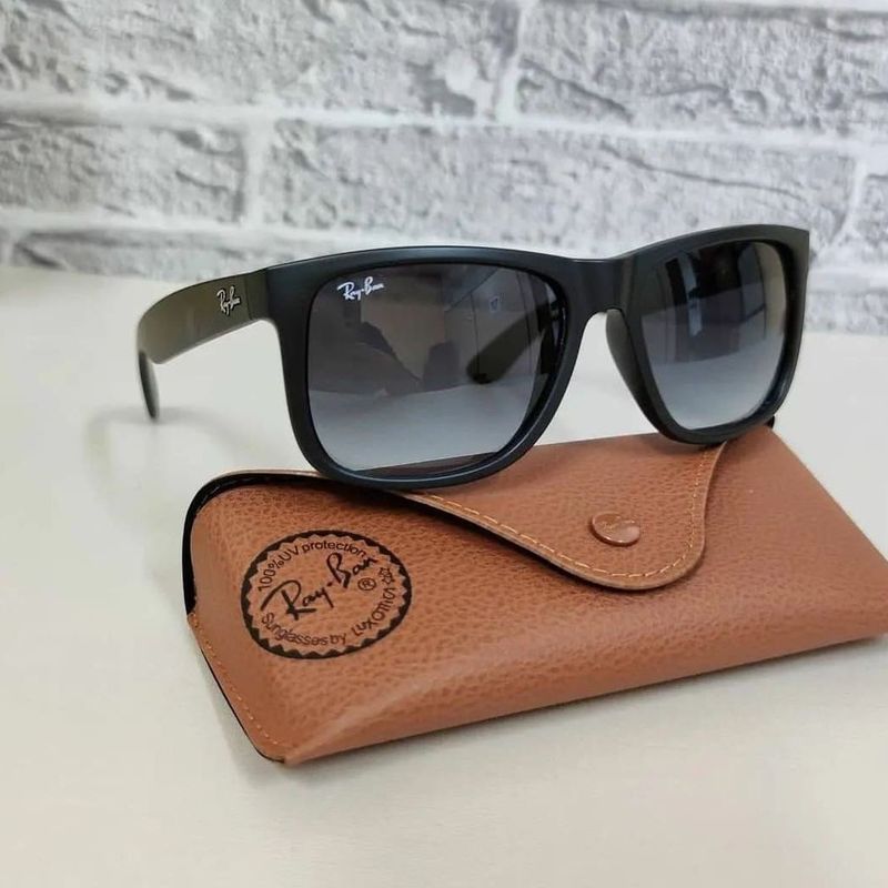 Óculos de Sol Masculino Preto Fosco Ray-Ban Justin - Solar