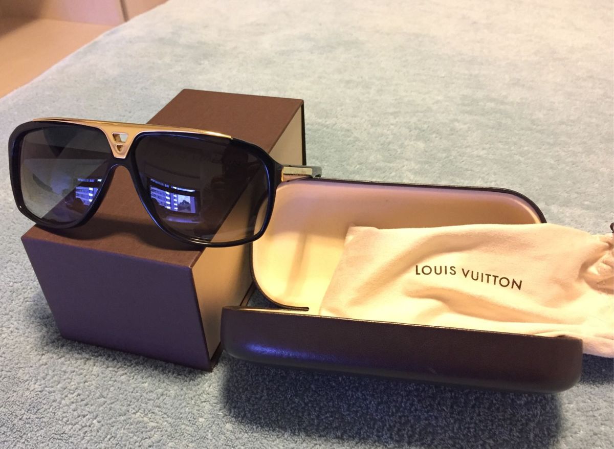 Louis Vuitton experimenta vitrines digitais para apresentar sua nova coleção