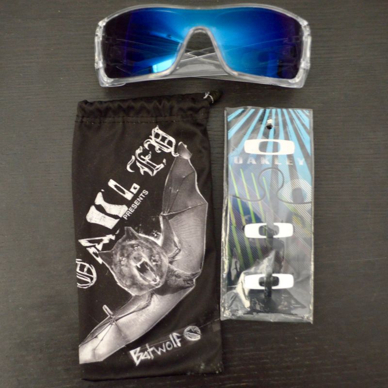 Oakley hot sale batwolf transparente