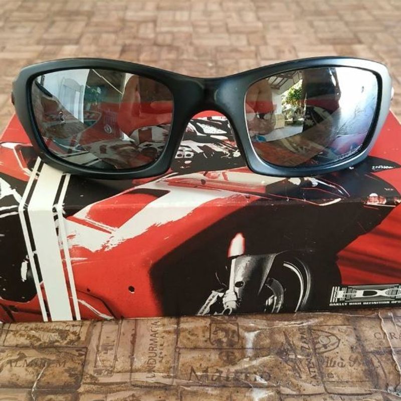 Oakley store five ducati