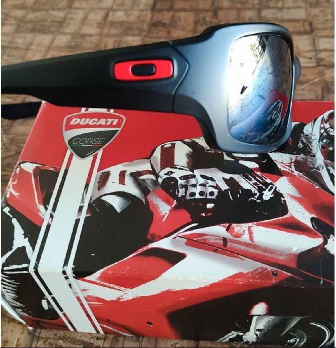 Oakley fives squared sales ducati