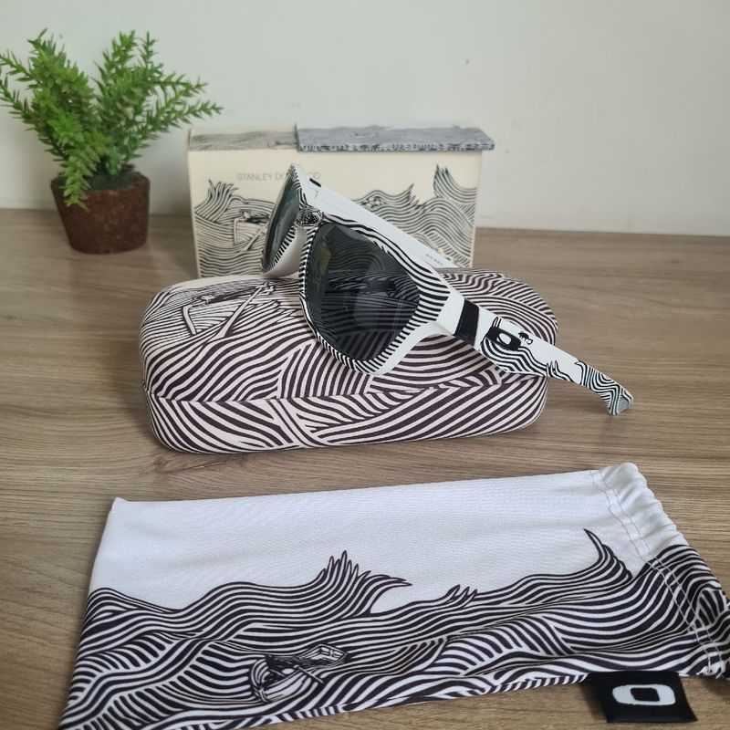 Óculos Oakley Jupiter Stanley Donwood | Oakley Nunca Usado Óculos Oakley Jupiter Stanley Donwood | Oakley Nunca Usado