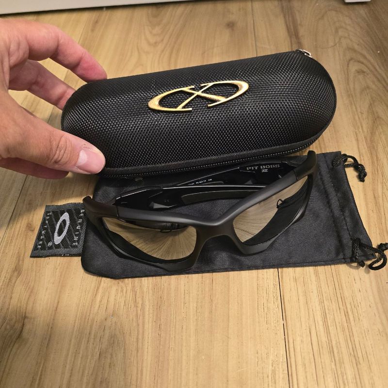 Óculos Oakley Pit Boss 2 | Oakley Usado 111179814 | enjoei