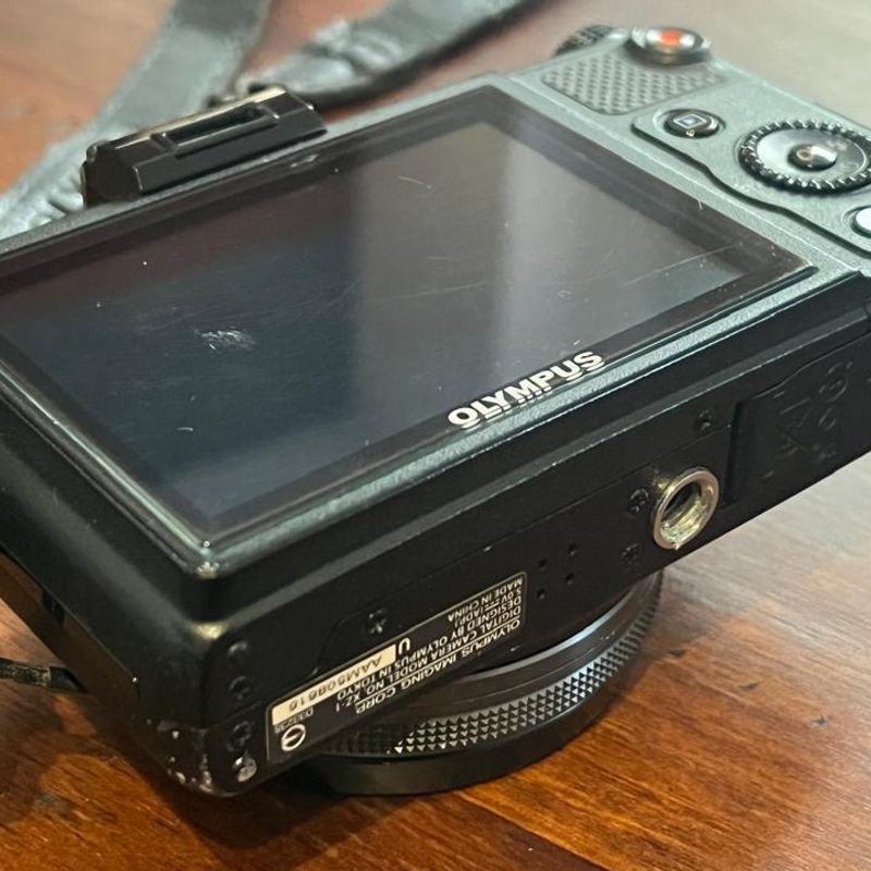 OLYMPUS XZ-1 ジャンク Olympus XZ-1 compact digital camera titanium