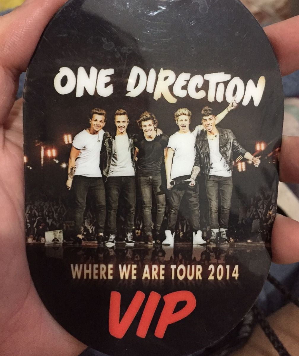 One Direction 1d Cracha Vip Oficial Tour 2014 Brasil | Item de Música ...