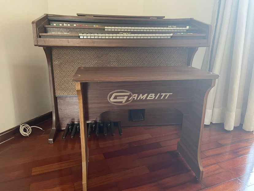 Orgão Eletrônico Gambitt Dx700 | Item de Música Gambitt Usado 78063656 ...