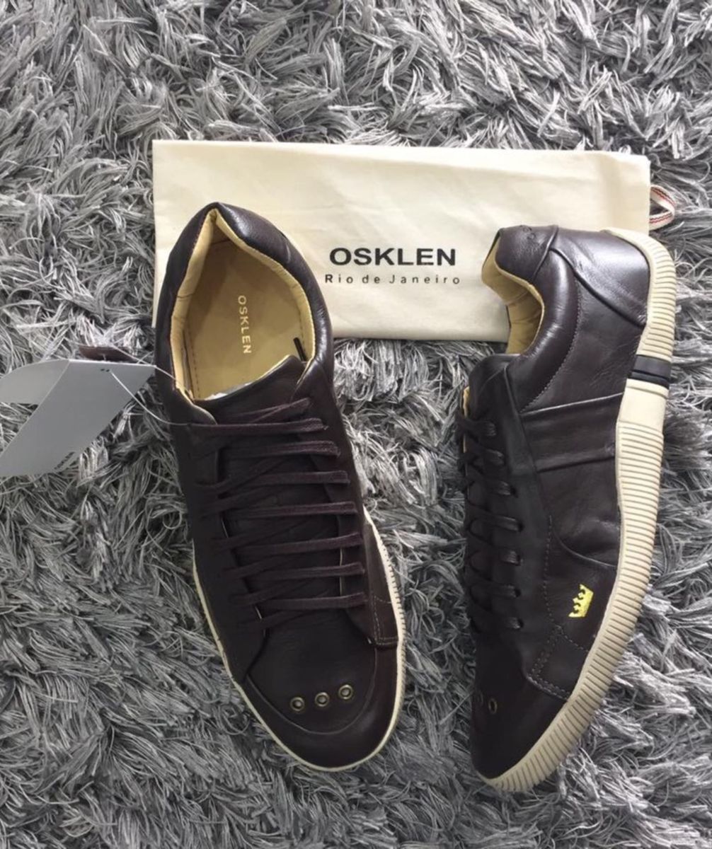 tenis osklen fechado