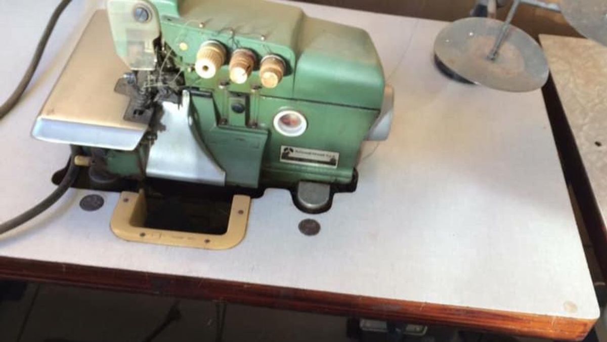 Overlock Rimoldi Item Info & Eletro Maquinário Para Confecção