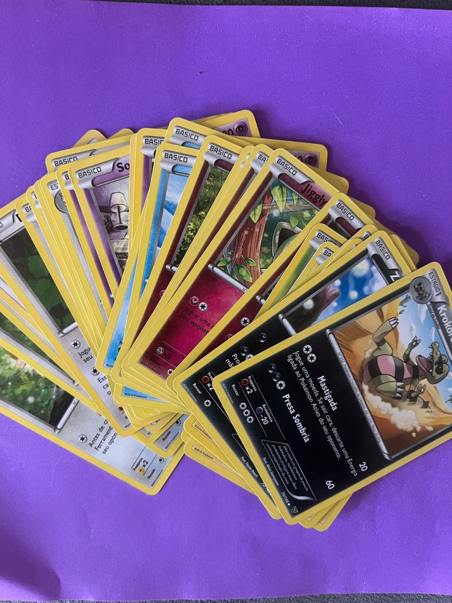 Pack de Cartas Tcg Pokémon Tipo Fantasma/Psíquico/Venenoso, Jogo de  Tabuleiro Pokémon Usado 90992075