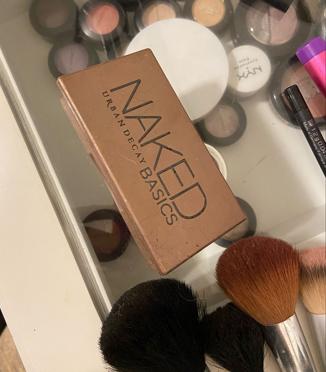 Paleta De Sombras Urban Decay Naked Maquiagem Feminina Urban Decay Usado Enjoei