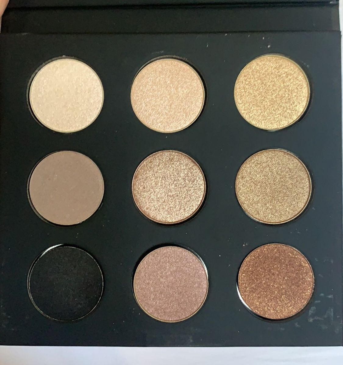 Nunca Olvidar Eyeshadow Palette