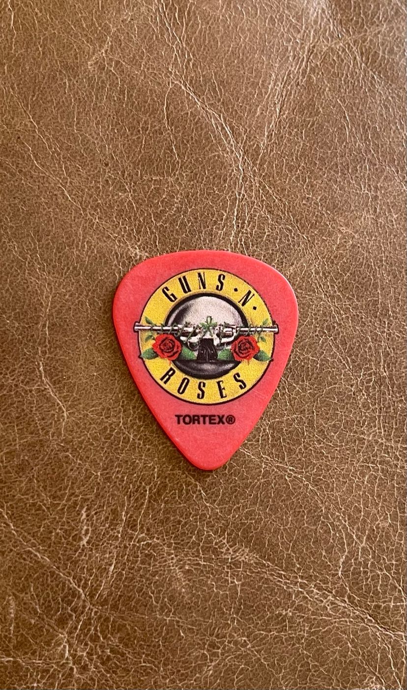 Palheta Guitarra Guns N Roses Axl Rose | Cacareco Tortex Usado ...