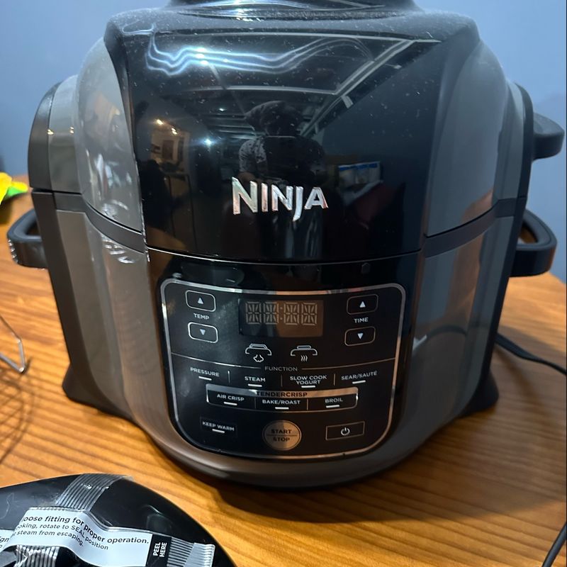 Panela de Pressão Elétrica e Airfryer Ninja Fooodi 6.5qt 9 em 1, Móvel de  Cozinha Ninja Nunca Usado 81923220