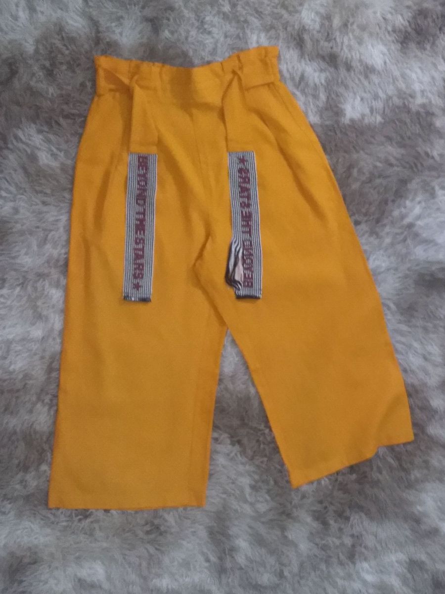 calça amarela renner