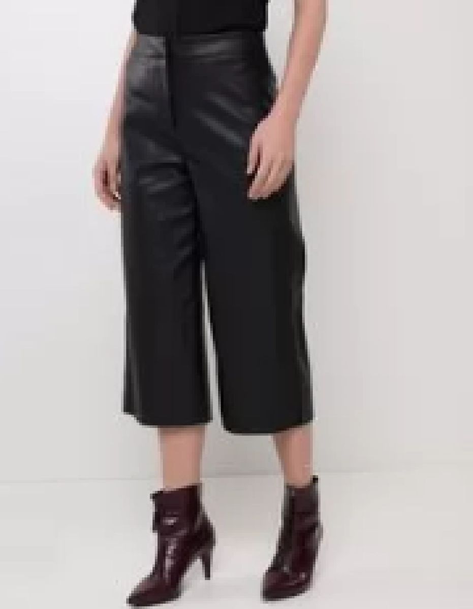 calça de couro renner