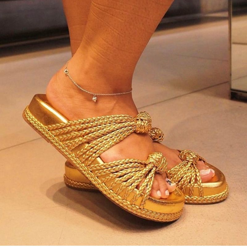 Papete Arezzo Dourado Metalizada Birken Desejo Esgotada Sand lia Feminina Arezzo Nunca Usado 88591521 enjoei