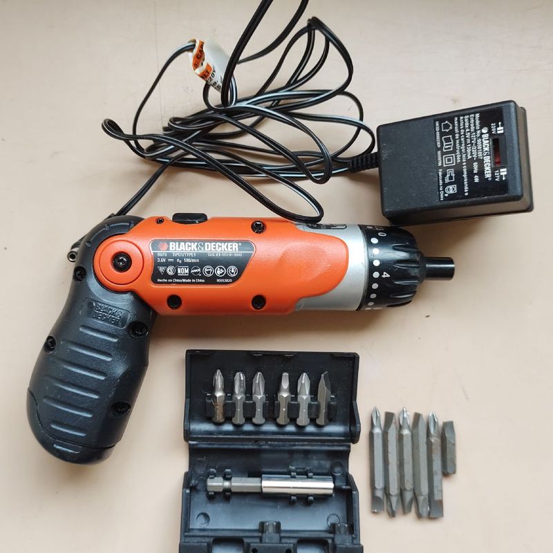 Black & Decker Pivot Driver 3.6V Cordless Screwdriver 9078 NO