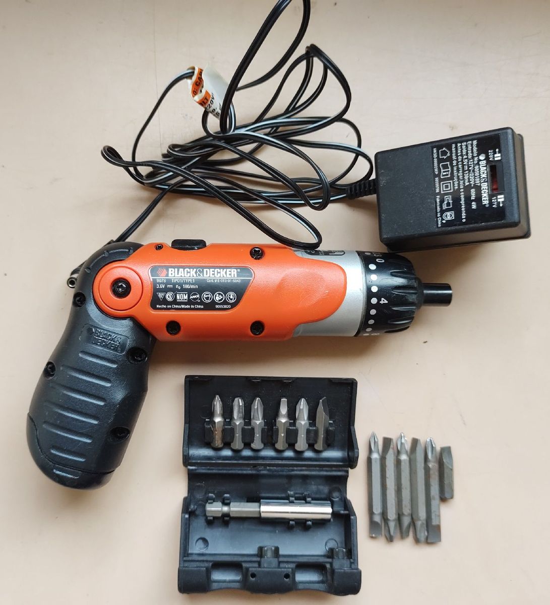 Black & Decker Pivot Driver 3.6V Cordless Screwdriver 9078 With