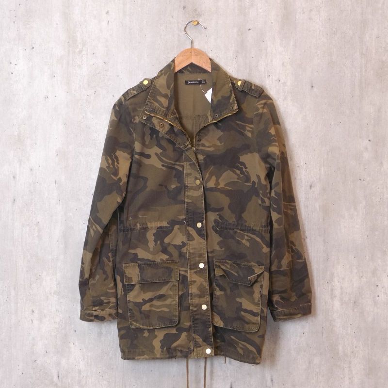 Parka verde best sale militar camuflada