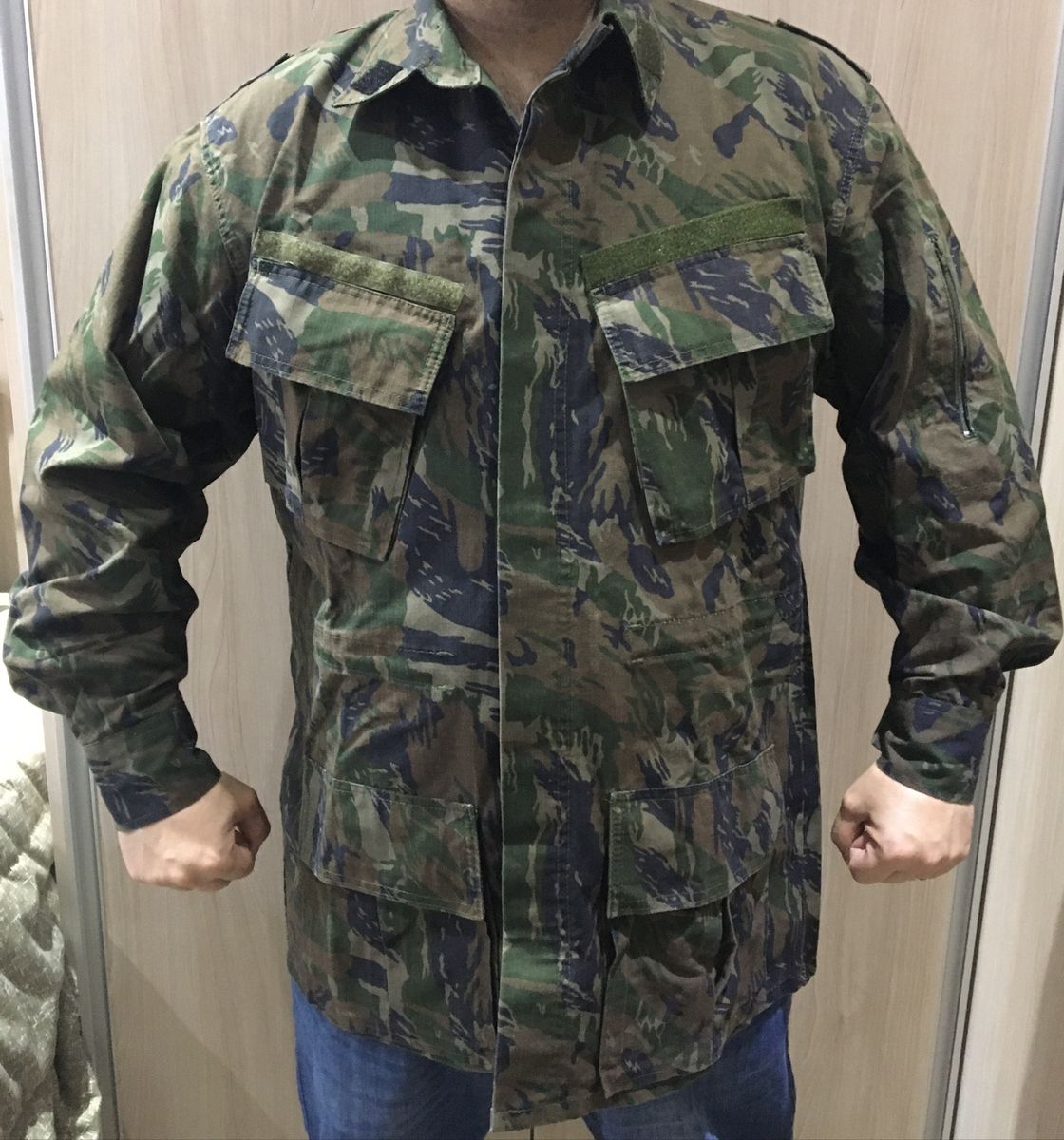 casaco camuflado exercito