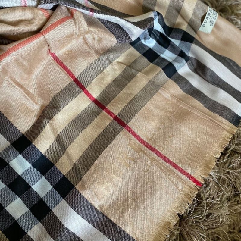 burberry etiqueta