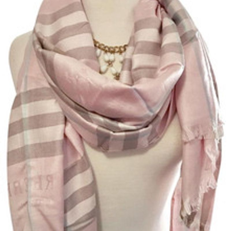 Pashimina Rosa Burberry com Etiqueta Len o Feminino Burberry Nunca Usado 87612638 enjoei