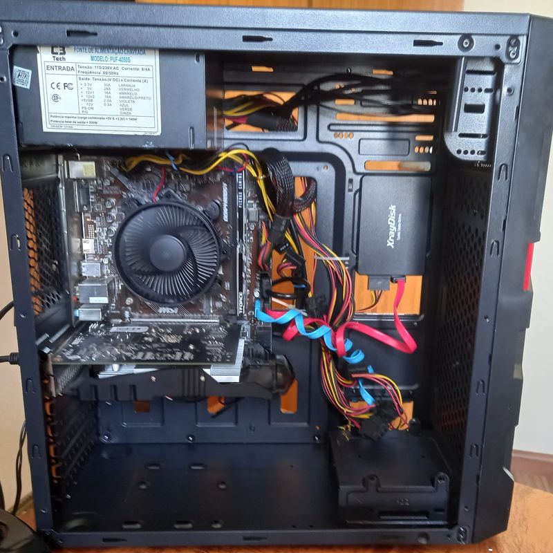 Pc Gamer I3 9100f - Gtx 750 Ti 4gb - Ddr5 - Ram 8gb