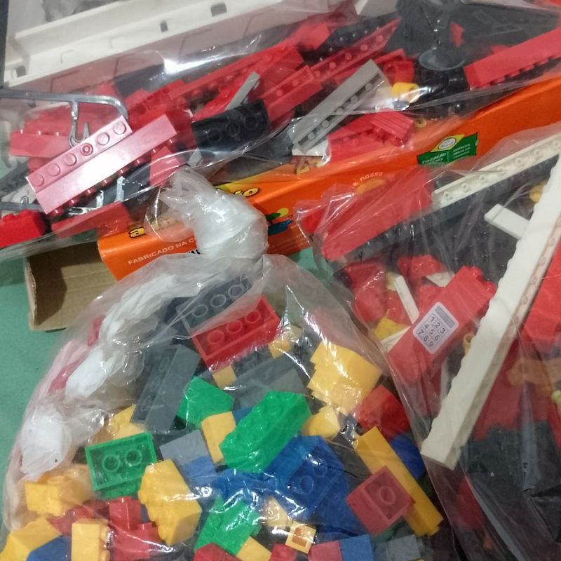 Peças de Montar Parecidas (similar a Lego) com Lego Leia Descrição  Brinquedo para Bebês Usado 110690195 enjoei