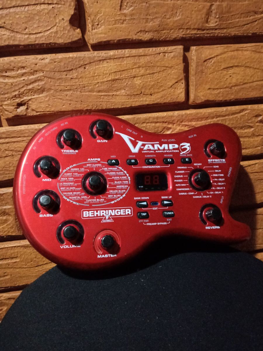 Pedaleira V Amp 3 Item De Musica Behringer Vamp 3 Usado Enjoei