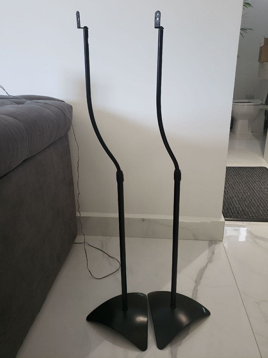 Pedestal para Caixas de Home Teather TV e Display Airon Usado