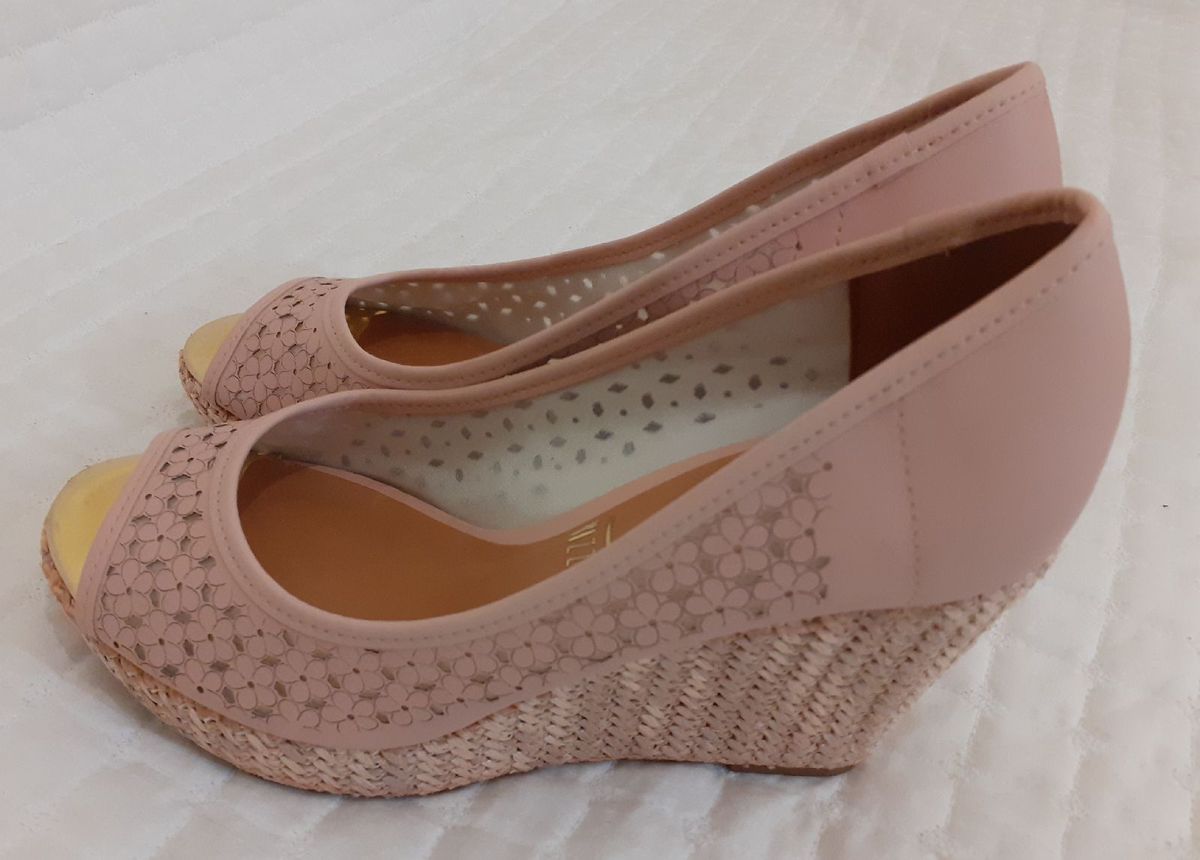 peep toe anabela nude