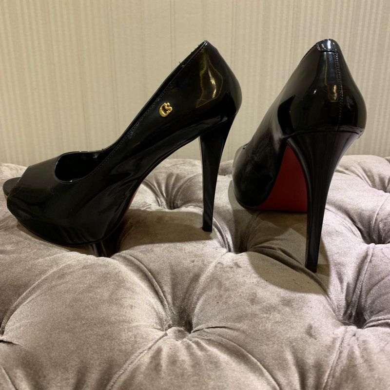 Peep toe sale carmen steffens preto