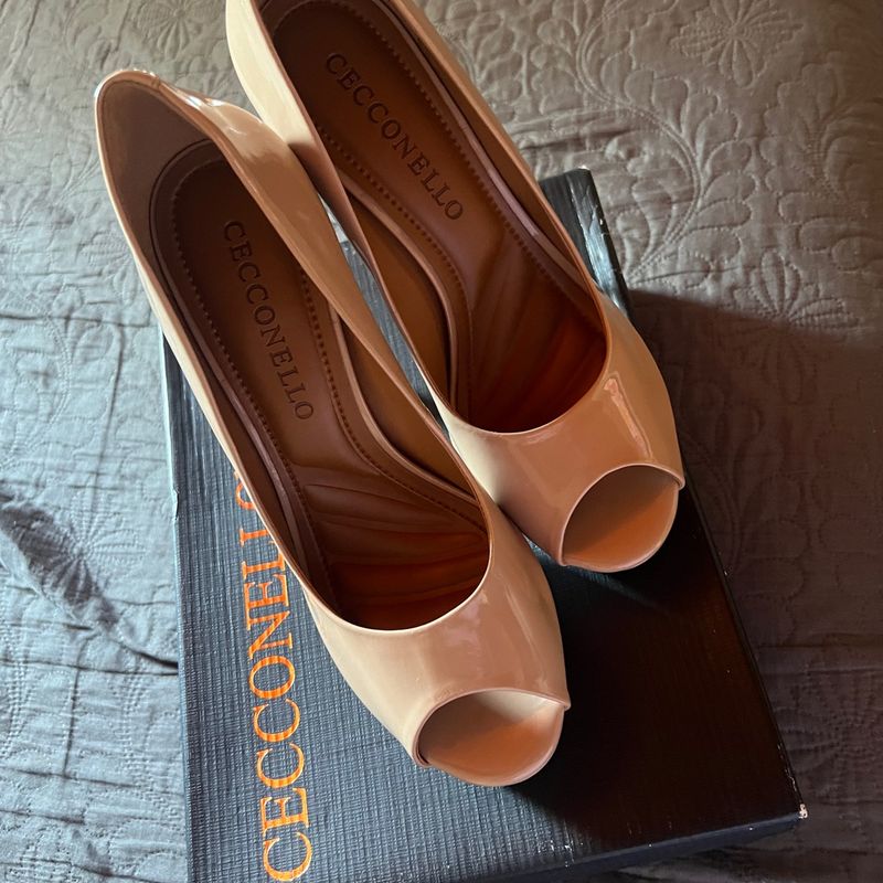 Peep toe sale cecconello