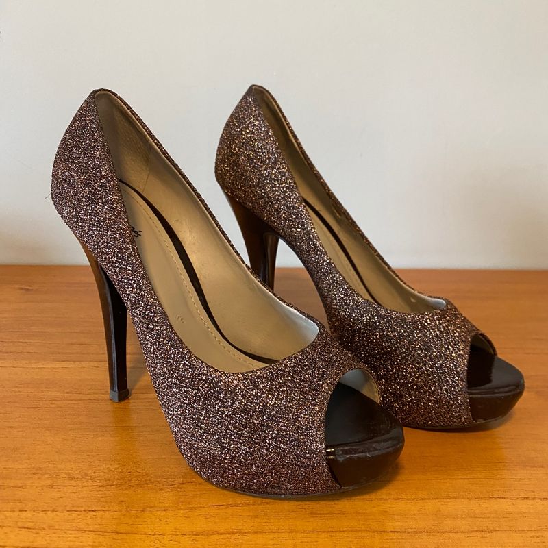 Peep toe hot sale com brilho